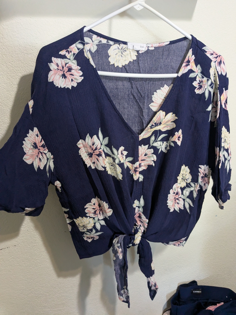 Eyeshadow Navy Floral Tie-Front Button-Down Blouse